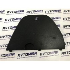 Заглушка багажника правая Opel Corsa D HB 5дв. 2006-2014 13308132